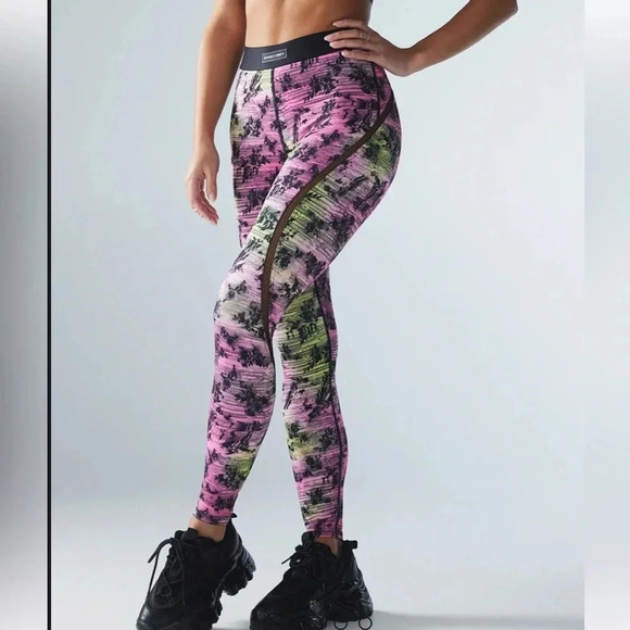 SAVAGE X FENTY Flow High-Waist Trimmed Legging Pink Palace Slowburn Lace Size M - Picture 1 of 12